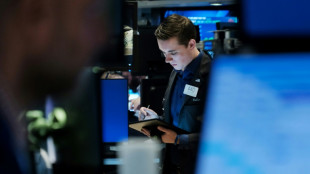 Wall Street termine en ordre dispersé, la tech l'emporte sur la consolidation