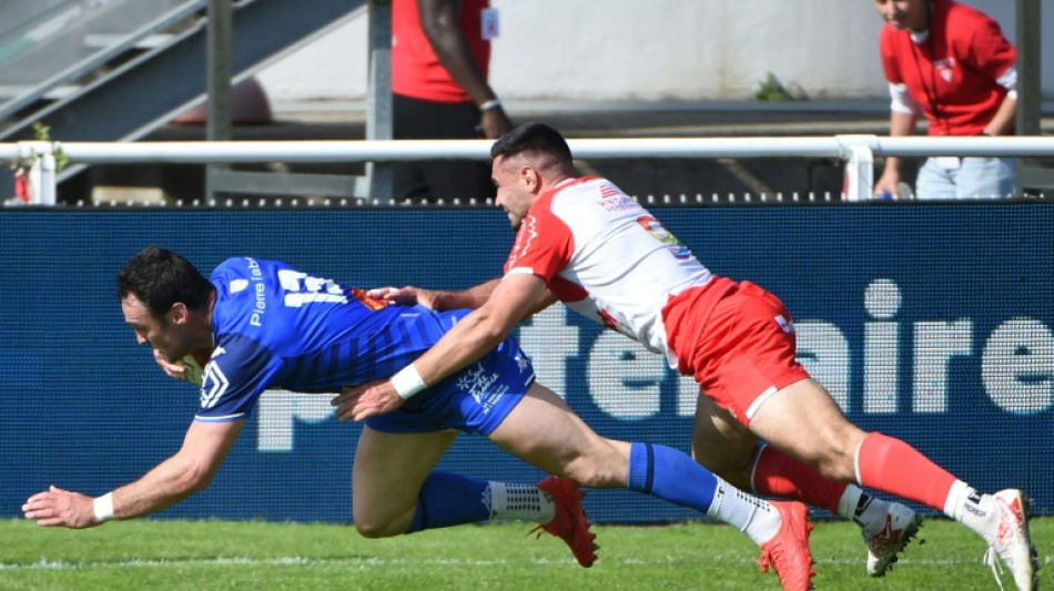 Rugby: Biarritz, battu par Castres (48-13), officiellement relégué en Pro D2