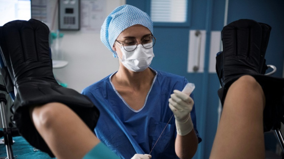 Gynécologie: les médecins tentent de restaurer la confiance après des accusations de violences