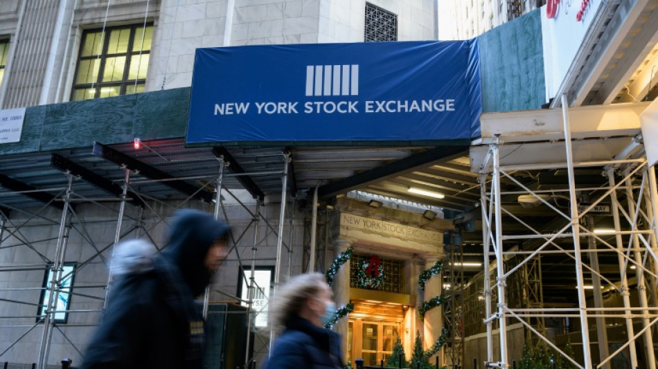 Wall Street finit en baisse avec l'escalade du conflit ukrainien