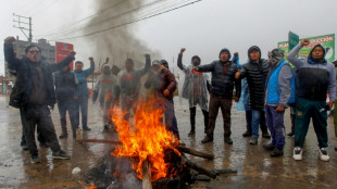 Castillo seguirá detenido en medio de protestas y represión en Perú