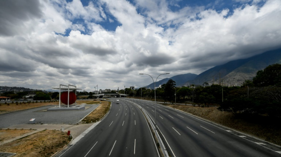 Sube a 16 la cifra de muertos en un choque vial múltiple en Venezuela