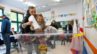 Polonia vota en elecciones que definen el futuro de las relaciones con UE y Ucrania