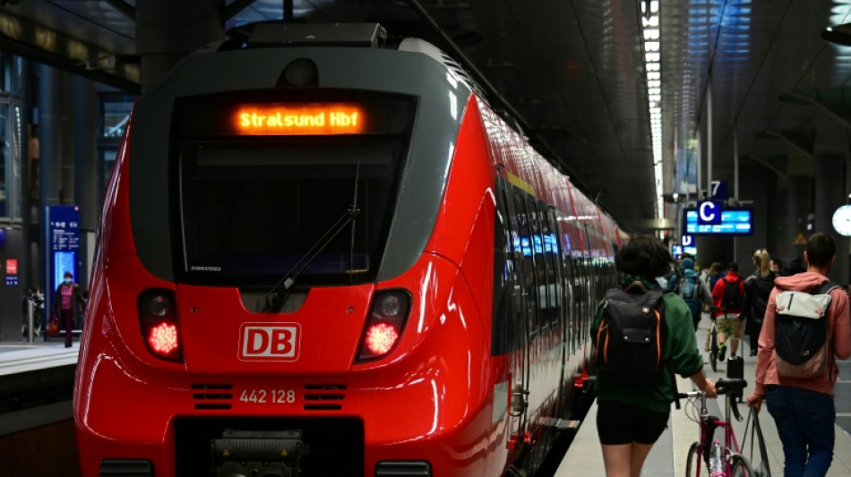 Bahn will strenger gegen gefälschte Deutschlandtickets vorgehen