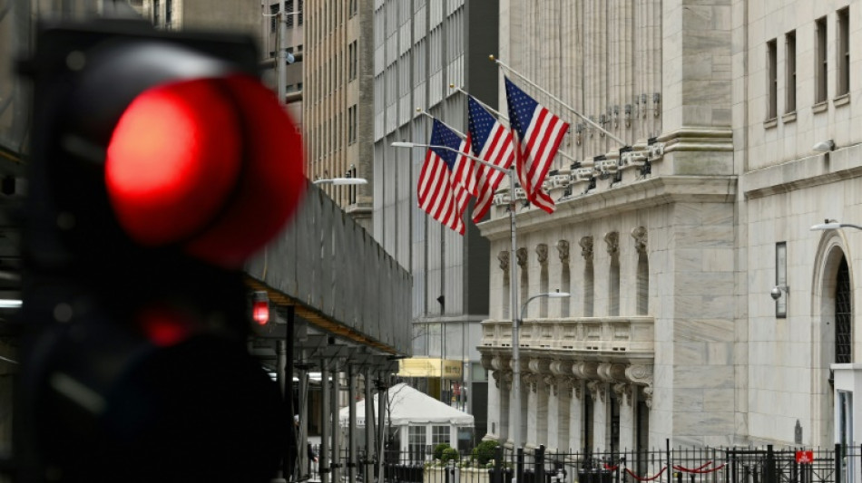 Wall Street termine le mois d'avril en sévère perte