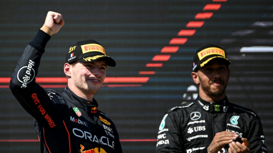 Verstappen se escapa con triunfo en Francia y abandono de Leclerc