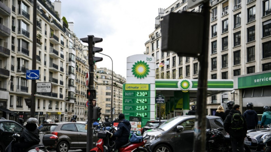 Carburants: raffineries et dépôts de TotalEnergies toujours en grève