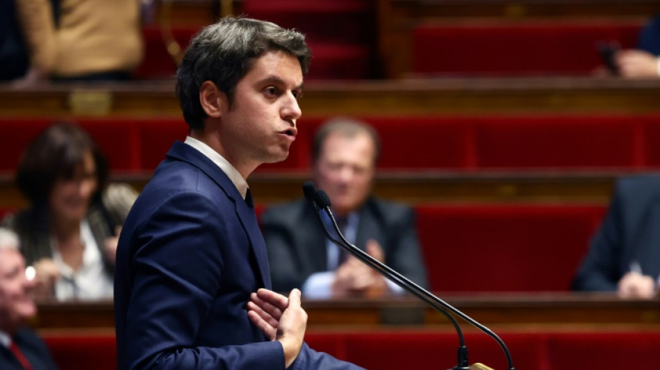 Gabriel Attal face à sa première motion de censure