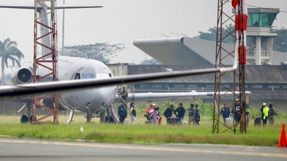 Familiares del prófugo capo del narco "Fito" llegan a Ecuador deportados de Argentina