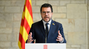 El presidente catalán convoca elecciones regionales anticipadas para el 12 de mayo