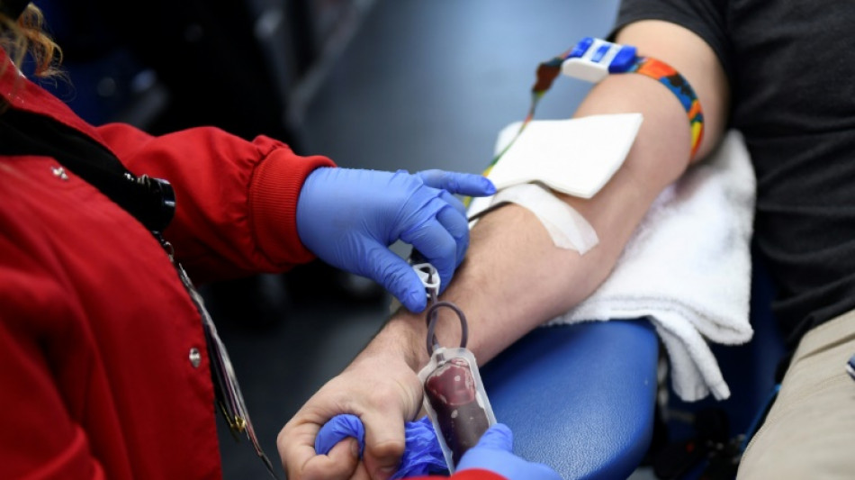 EEUU aliviará normas para donación de sangre de hombres homosexuales y bisexuales