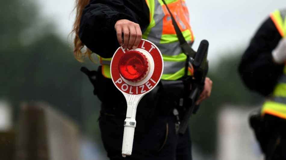 Drei 16-Jährige rasen auf Flucht vor Polizei mit gestohlenem Auto durch Münster