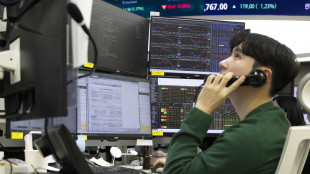 Borsa: l'Asia chiude in calo e guarda alle mosse della Fed