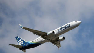 États-Unis: un hublot s'envole, Alaska Airlines cloue au sol ses Boeing 737 MAX-9 