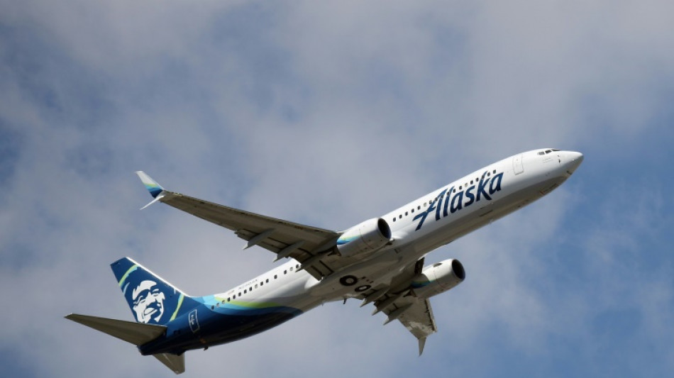 Etats-Unis: un hublot s'envole, Alaska Airlines cloue au sol ses Boeing 737-9 