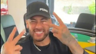 Brésil: Neymar se défend après avoir affiché un soutien public à Bolsonaro