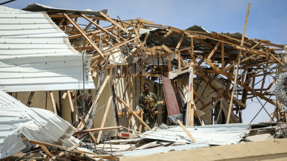 Al menos siete muertos en un atentado frente a un campamento militar en Somalia